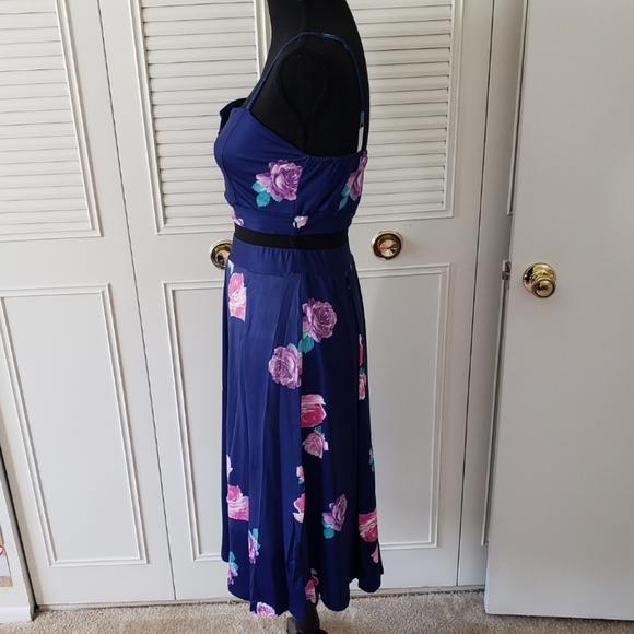 New floral high waisted skirt and tank top set - Picture 2 of 3